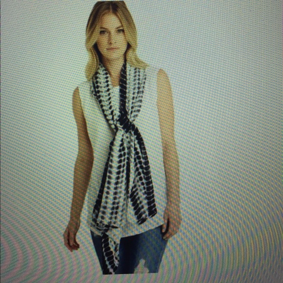 Michael Stars Black & White Ruana/Scarf - Picture 1 of 7